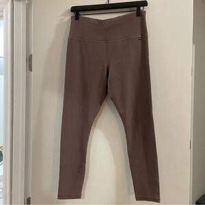 Athleta x Alicia Keys Lilac Ribbed Leggings // L